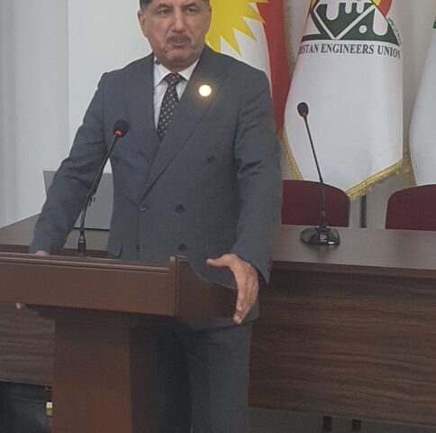 ئەنجامدانی سیمینار لە لایەن ئەندازیاری ڕاوێژکار (صلاح الدين فخرالدين زەندی)