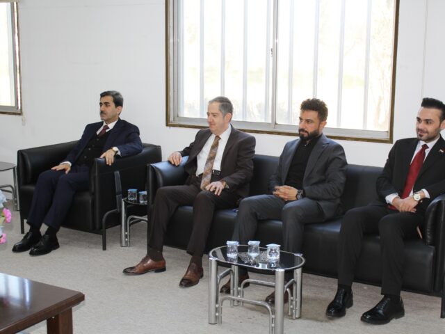 سەردانی بەڕێز بریکاری وەزارەتی ئاوەدانکردنەوە بۆ کۆلێژی ئەندازیاری